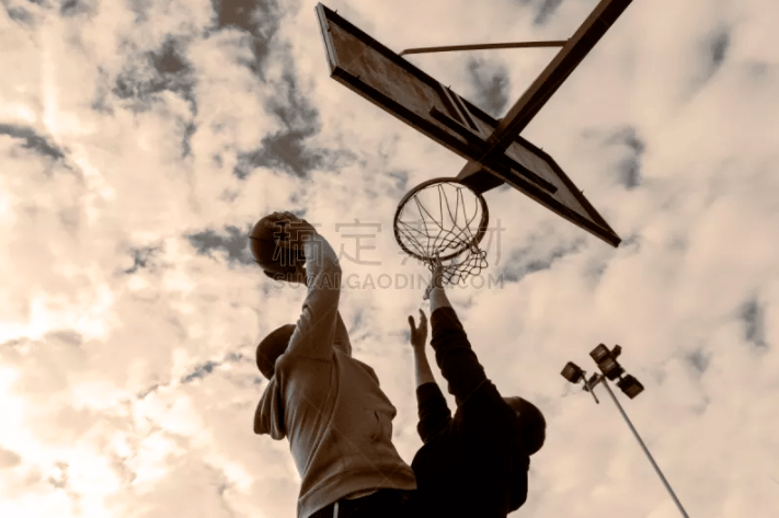 米亚托维奇：皇马对手如鲨鱼闻血腥味袭来